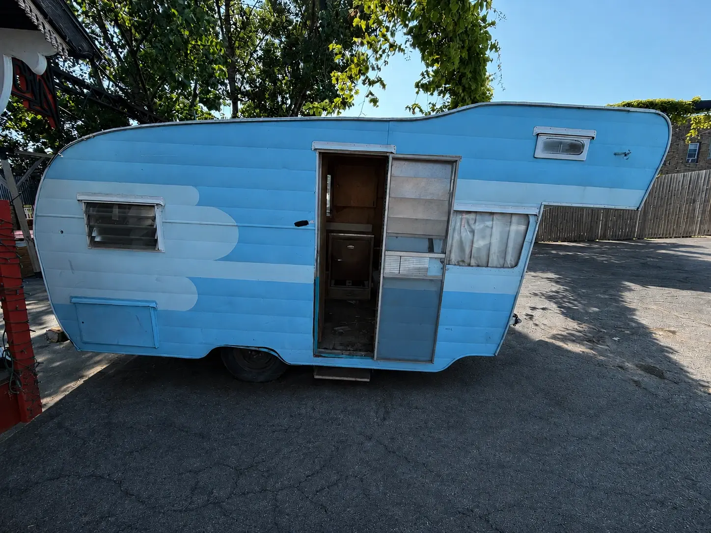 1955 Vintage Retro Camper Travel Trailer RV canned ham restoration project fixer