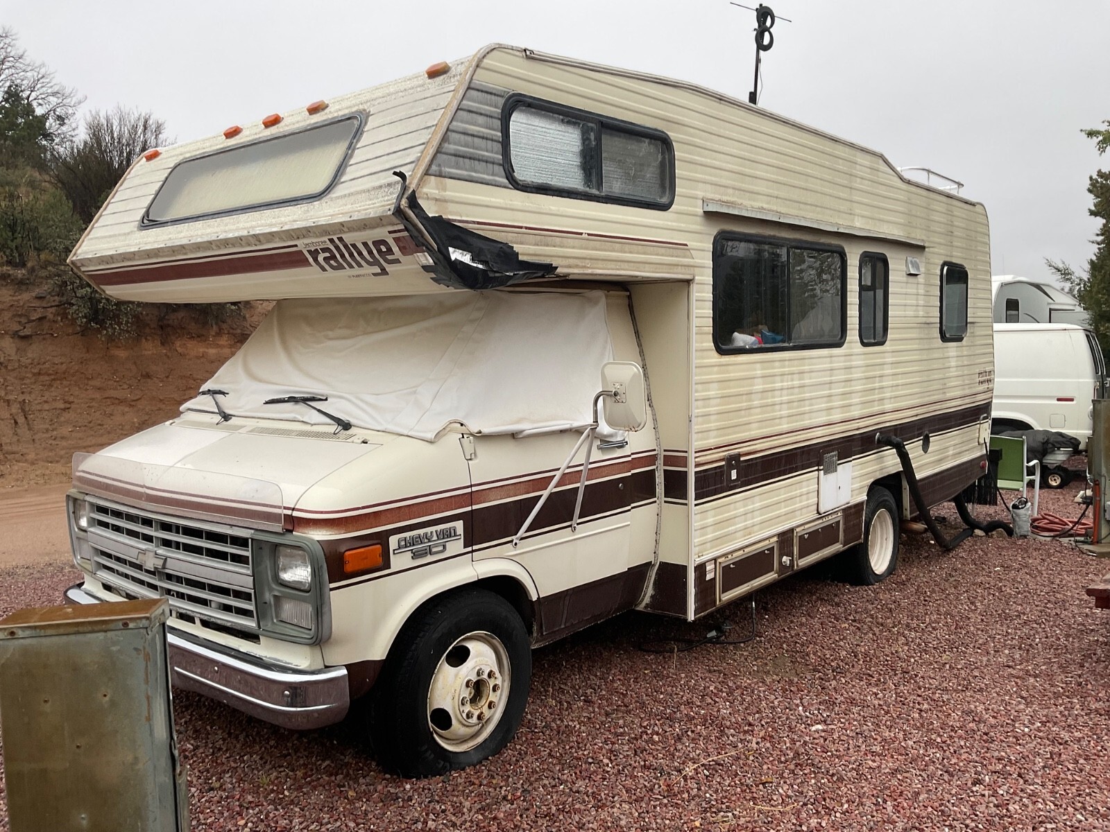 1986 Chevrolet class-c motorhome, V8 auto, dual tire rear end, parked 10+ yrs.