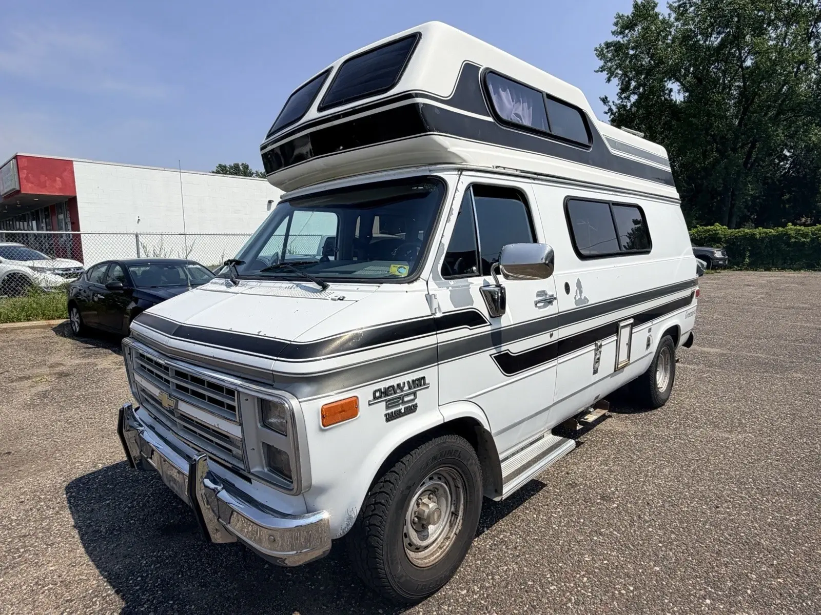 1988 Chevrolet G20 Greenbriar Camper Campervan RV - High Top - Class B - 28kmi