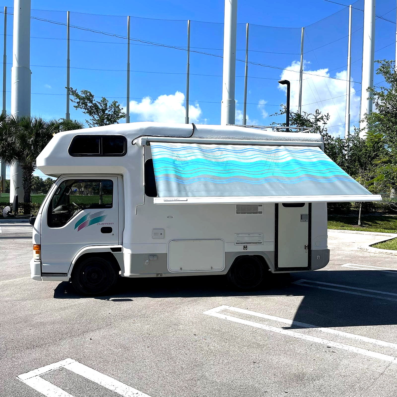 1997 ISUZU ELF CAMPER JDM ONLY 71K MILES COMPACT RV NPR NQR BEST DEAL IN COUNTRY