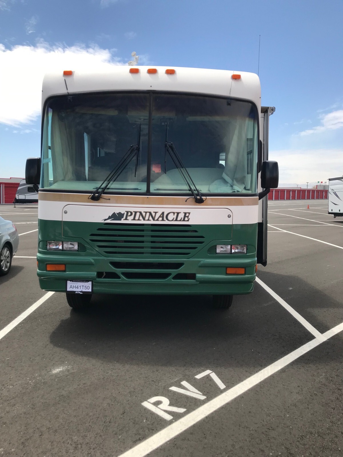 1999 RV MOTOR HOME FOR SALE