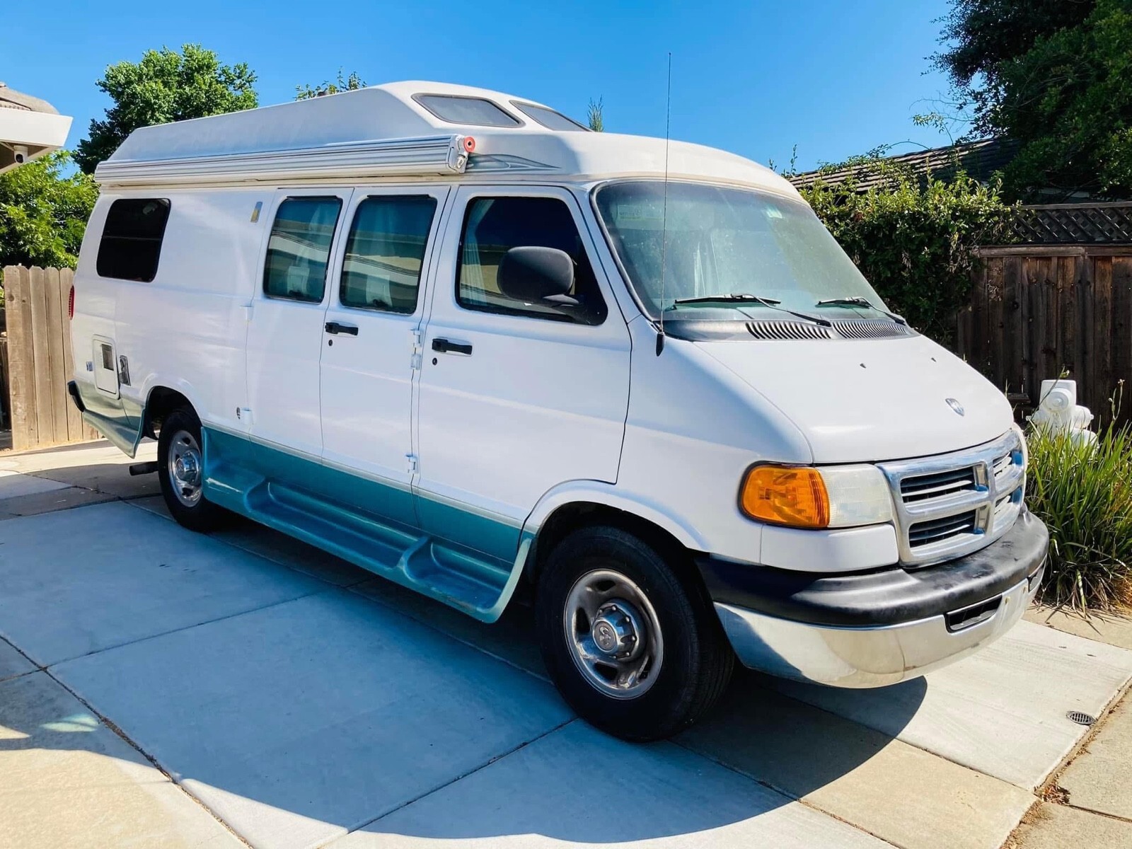 2001 Dodge Roadtrek 190 Versatile Class B RV Only 105k Miles 5.2L V8 SMPI Gas