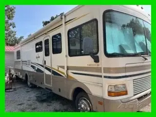 2002 Fleetwood Bounder 34D Class A RV 8.1 34ft Sleeps 4 64k Miles #595093
