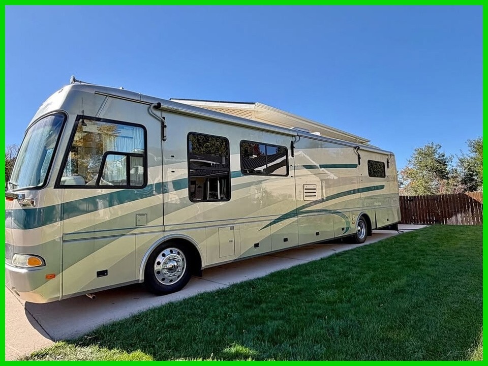 2003 Beaver Monterey Carmel 40ft Class A Diesel Pusher Stock #9702027 Sleeps 2