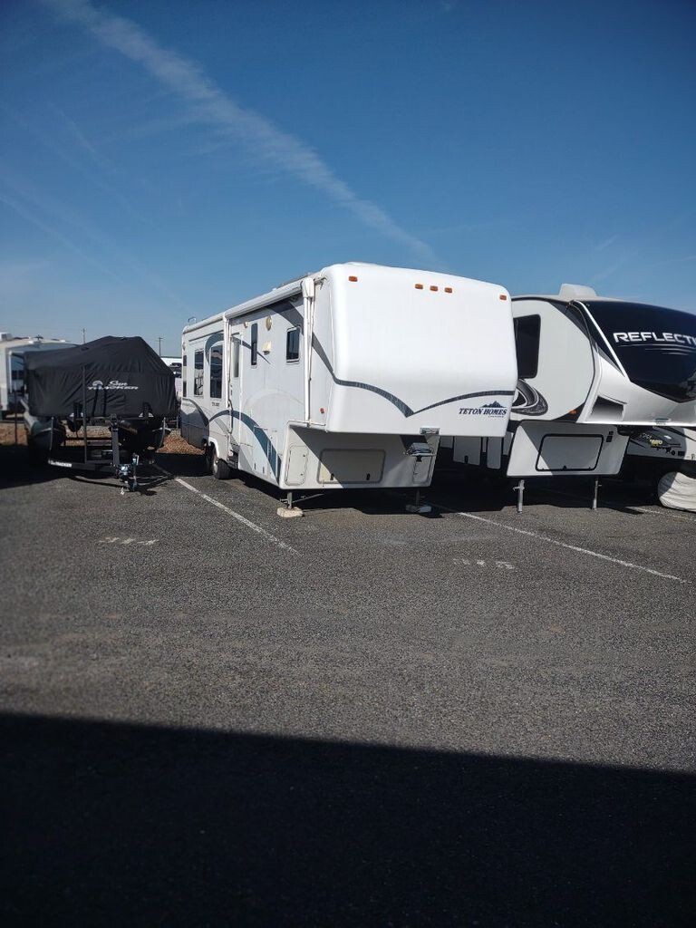 2003 Teton Experience Liberty 36' Fifth Wheel C79181153