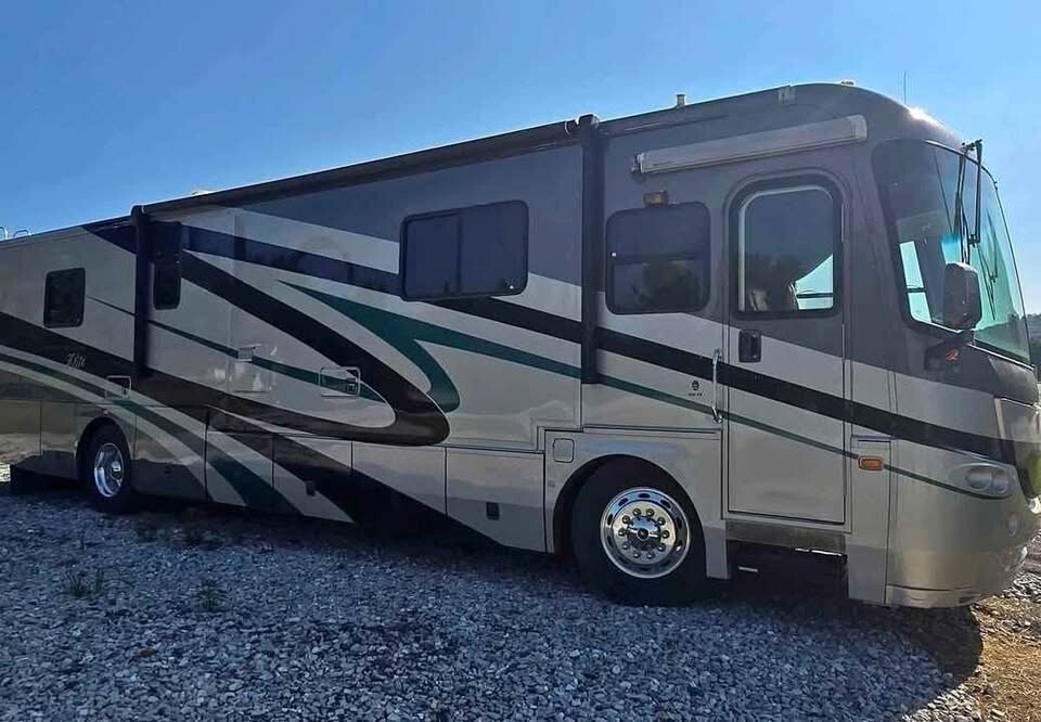 2004 Coachmen Sportscoach Elite 402TS CLASS A MOTORHOME DIESEL PUSHER
