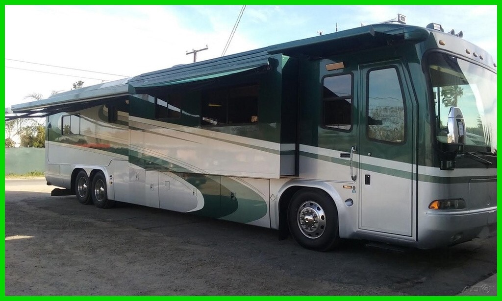 2004 Monaco Signature Commander III Class A RV 45' 3 Slides 3 AC'sStock #6222949