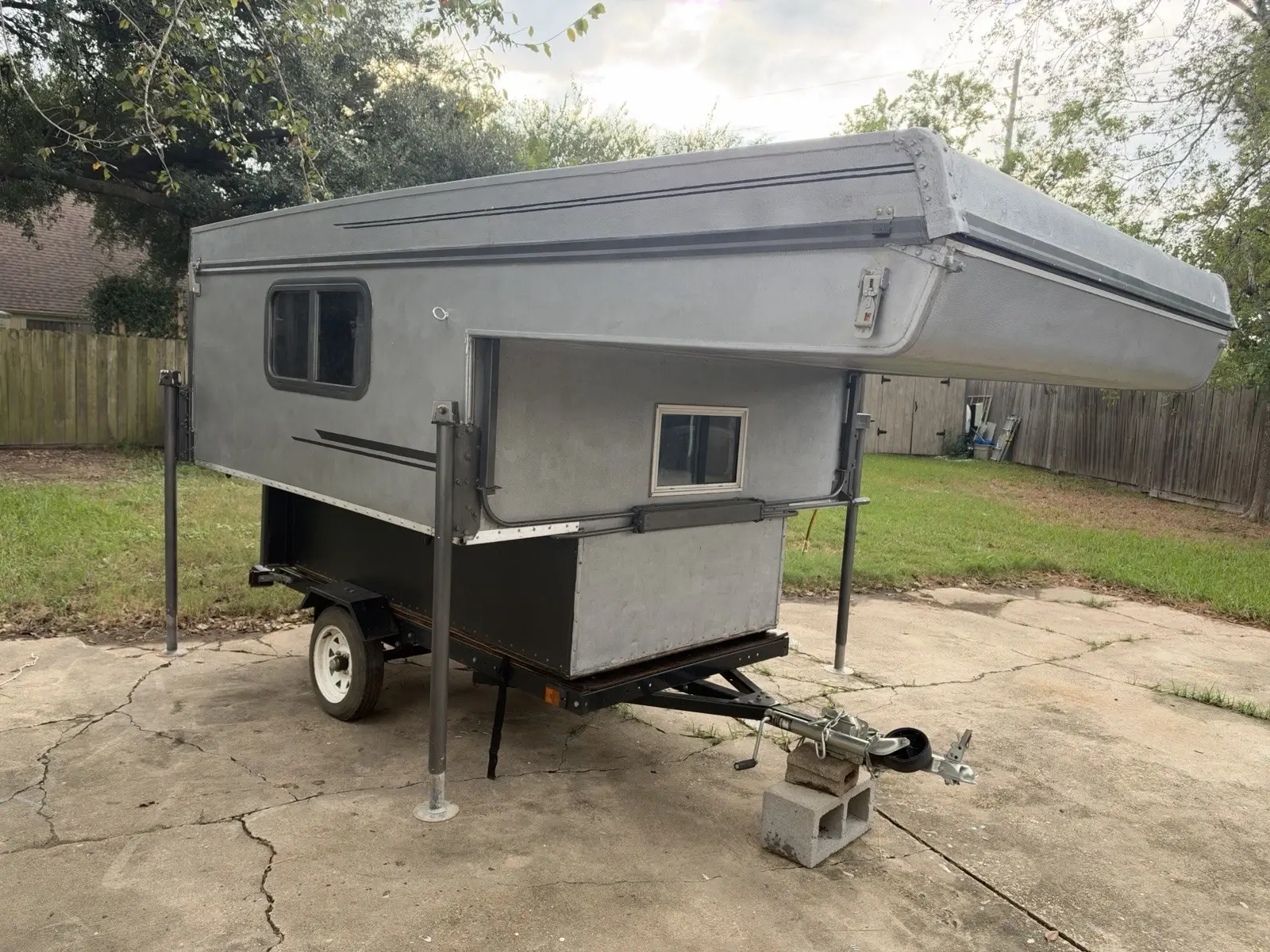 2004 palomino Bronco800 Slide in truck bed pop up camper RENOVATED