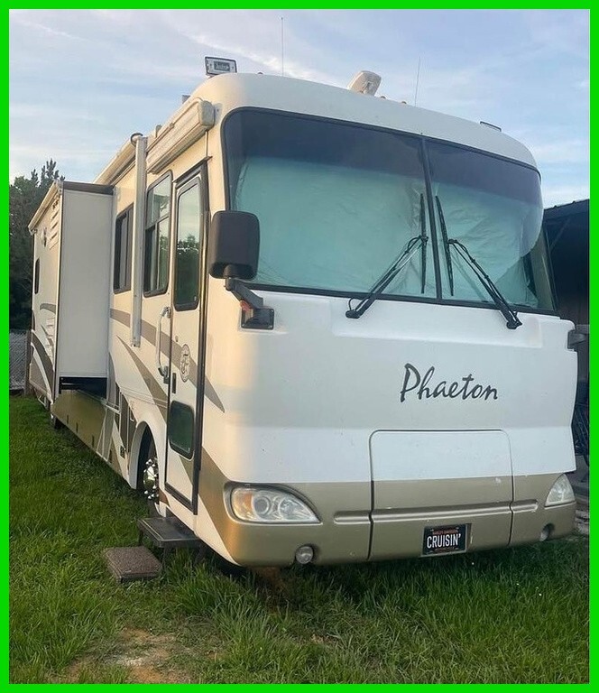 2004 Tiffin Motorhomes Phaeton 40TGH Class A Motorhome