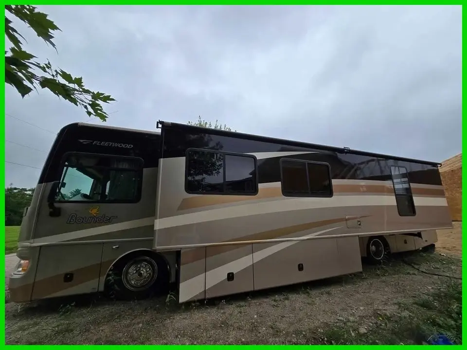 2007 Fleetwood Bounder 38V Class A Diesel Pusher CAT Engine 38ft #89891375