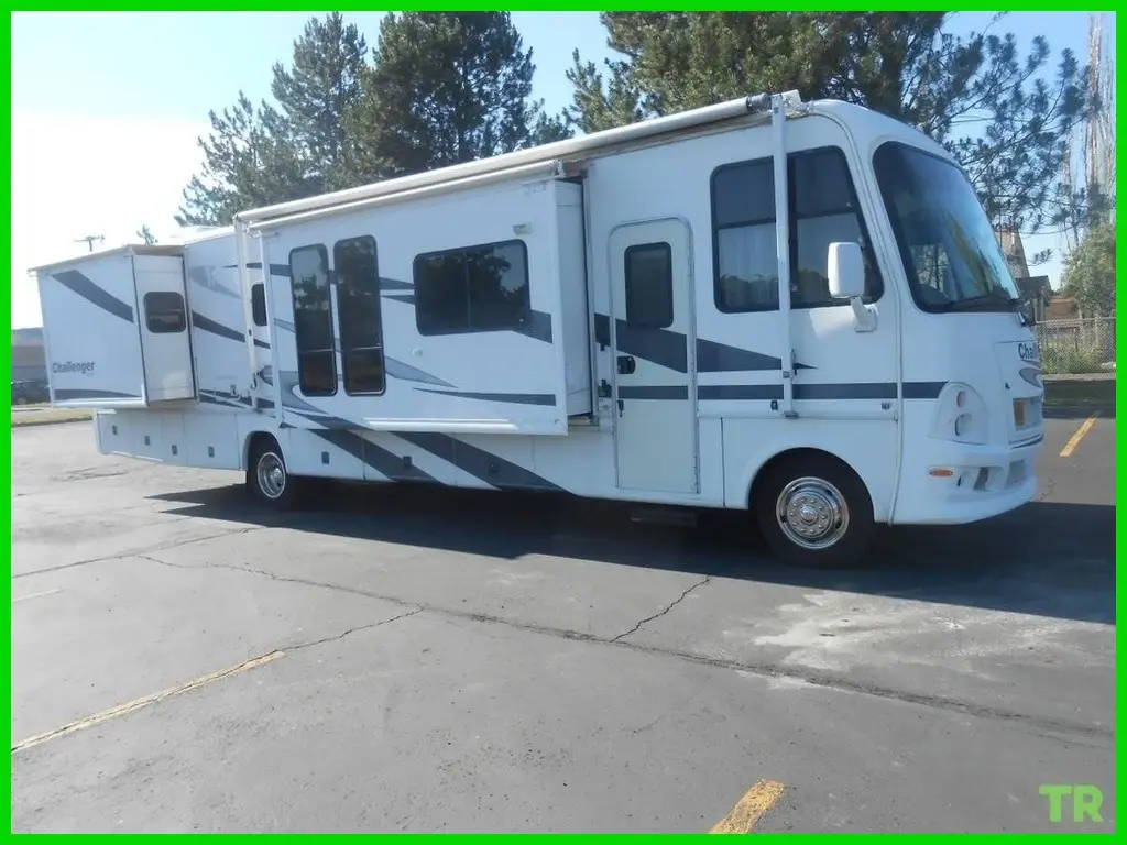 2008 Damon Motor Coach Challenger