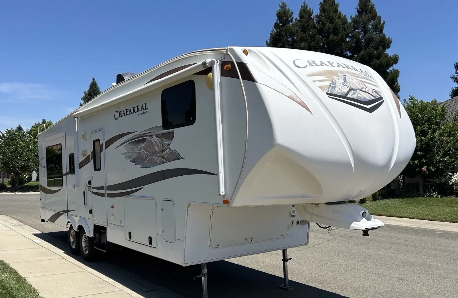 2012 Coachman Chaparral Fifth Wheel RV