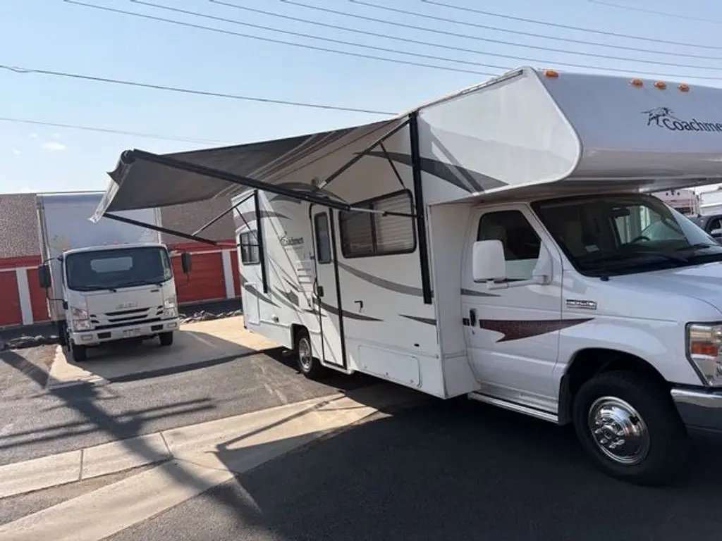 2012 Coachmen Freelander 26QB 28' Class C Motorhome 185339
