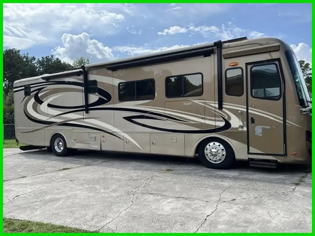 2012 MONACO KNIGHT 40DT – DIESEL PUSHER – 45,371 MILES – SOLAR PANELS – SMOKE-FR