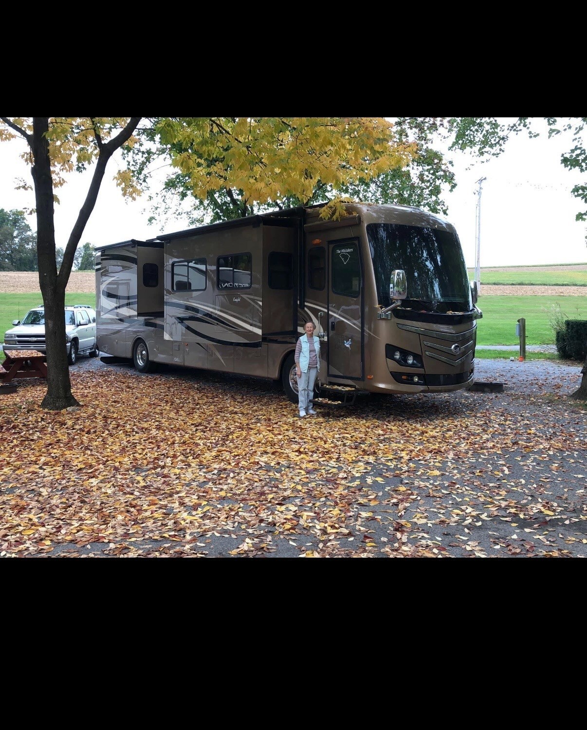 2012 MONACO KNIGHT SERIES M-40DFT 350HP MaxxForce