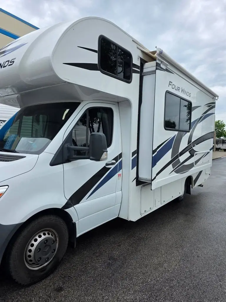 2013 Thor Motor Coach Four Winds Sprinter 24LT 25' Class C Motorhome 186172