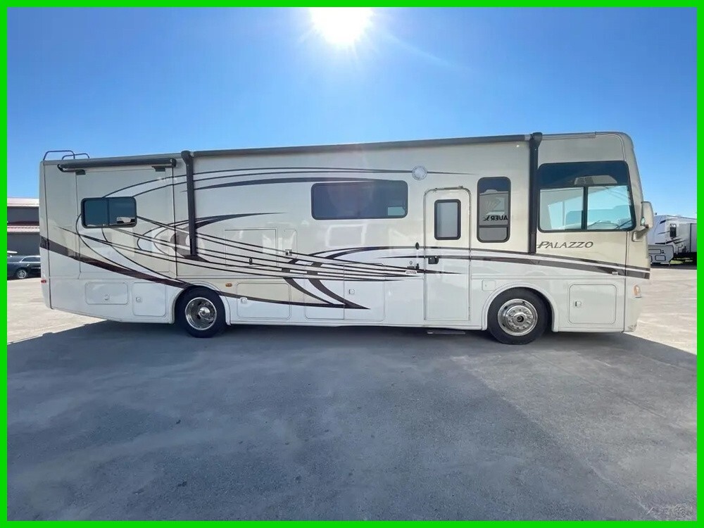 2013 Thor Motor Coach Palazzo 33.2 Class A RV Stock Number 233017 6.7L Auto