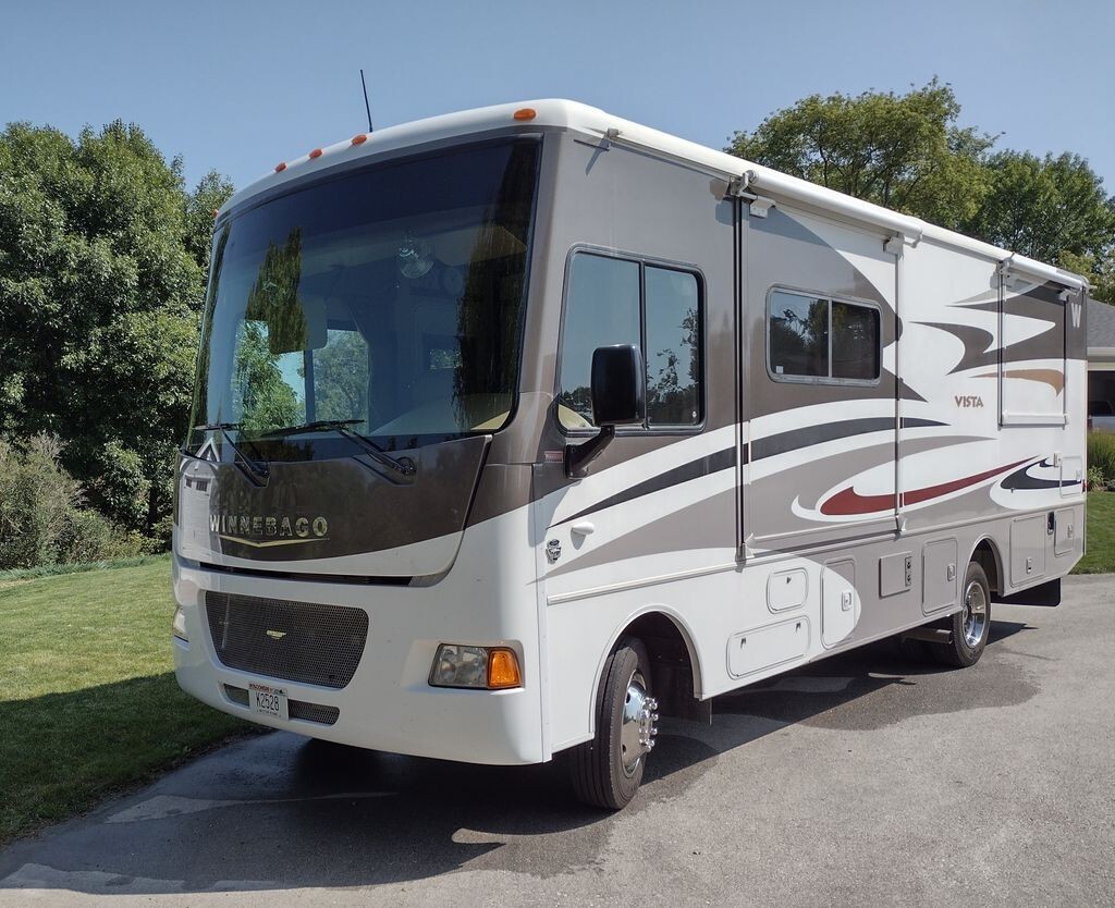 2013 Winnebago Vista 27N 28' Class A Motorhome C44181529