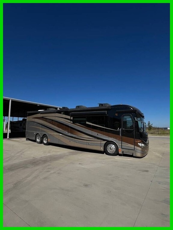 2014 American Coach American Revolution 42T
