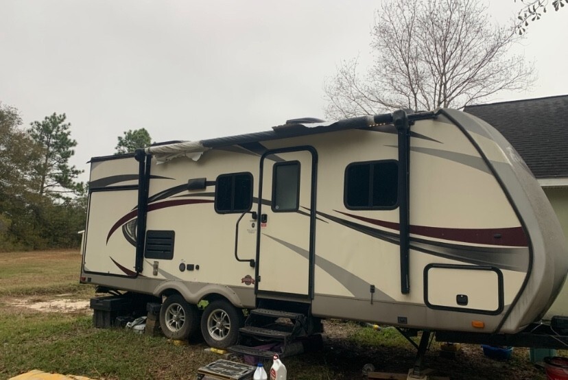 2015 23ft Fun finder as is Used Travel Trailer for Sale