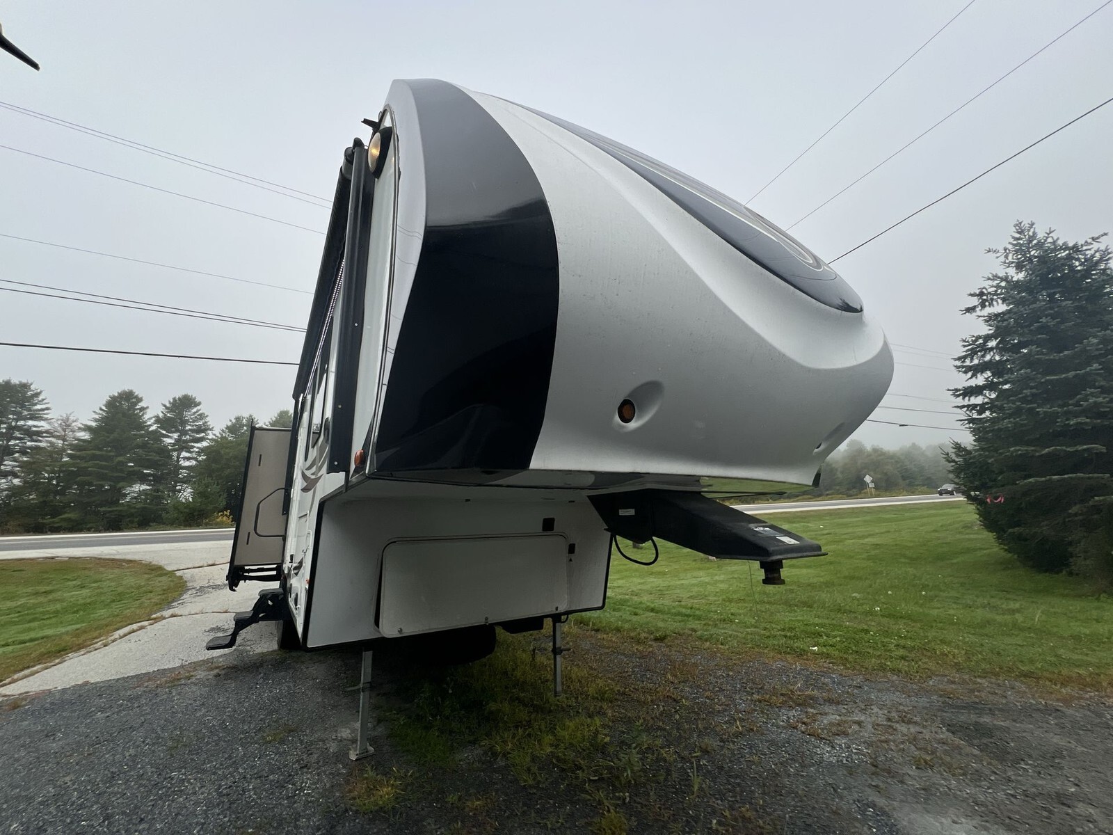 2015 Heartland SUNDANCE 2880RLT