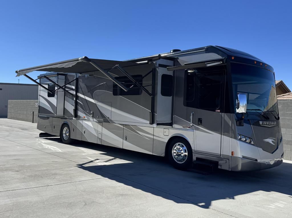2015 Winnebago Journey 40U 41' Class A Motorhome 181951