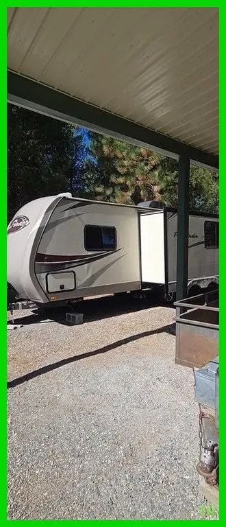 2016 Cruiser RV Fun Finder Xtreme Lite M-241LRK Travel Trailer