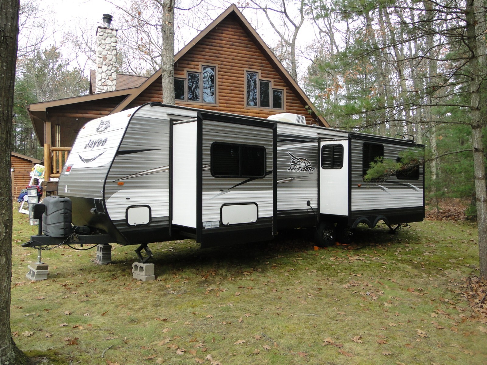 2016 Jayco Jay Flight Series M-31 RLDS Trailer