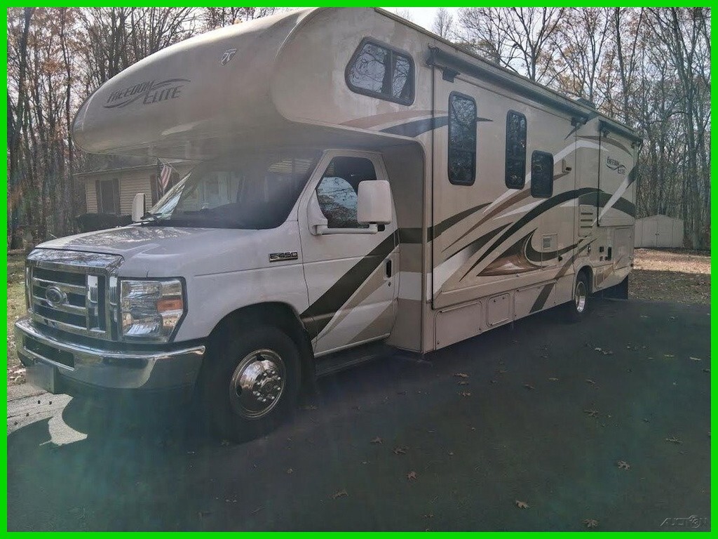 2016 Thor Motor Coach Freedom Elite 29FE Class C RV 30ft 28,361 Mi Stock#593884