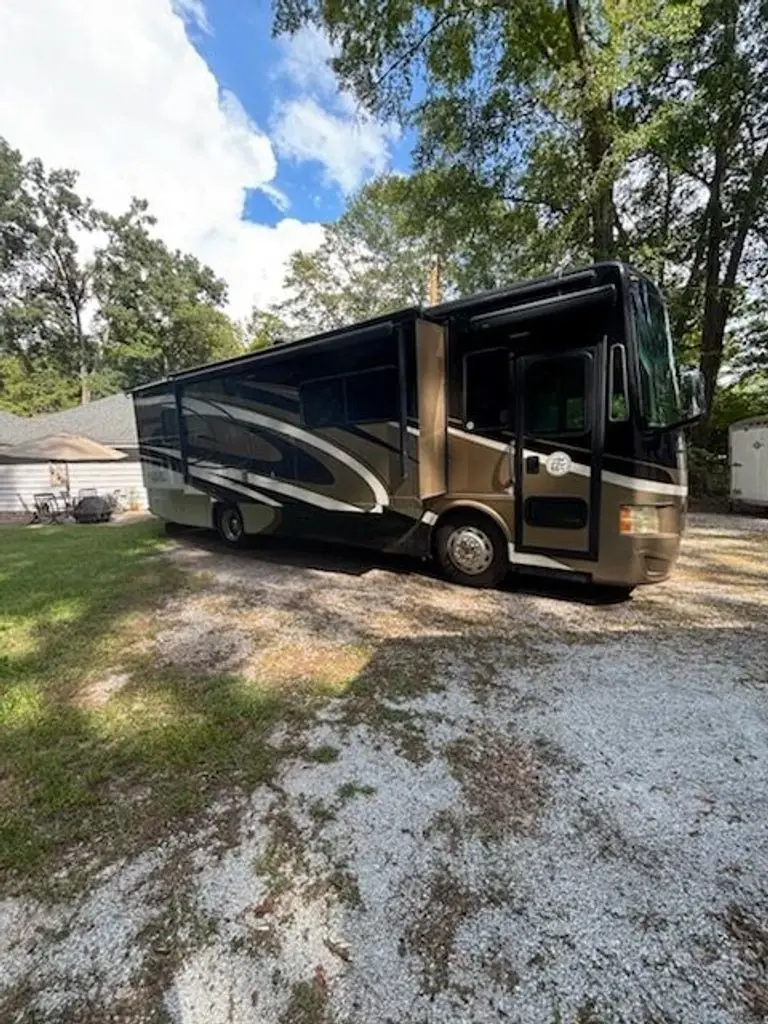 2016 Tiffin Motorhomes Allegro Red 33AA 35' Class A Motorhome 185997