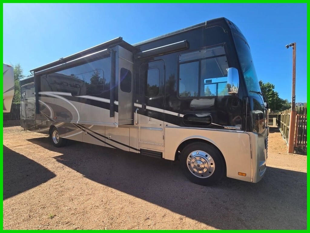 2016 Winnebago Adventurer 38Q