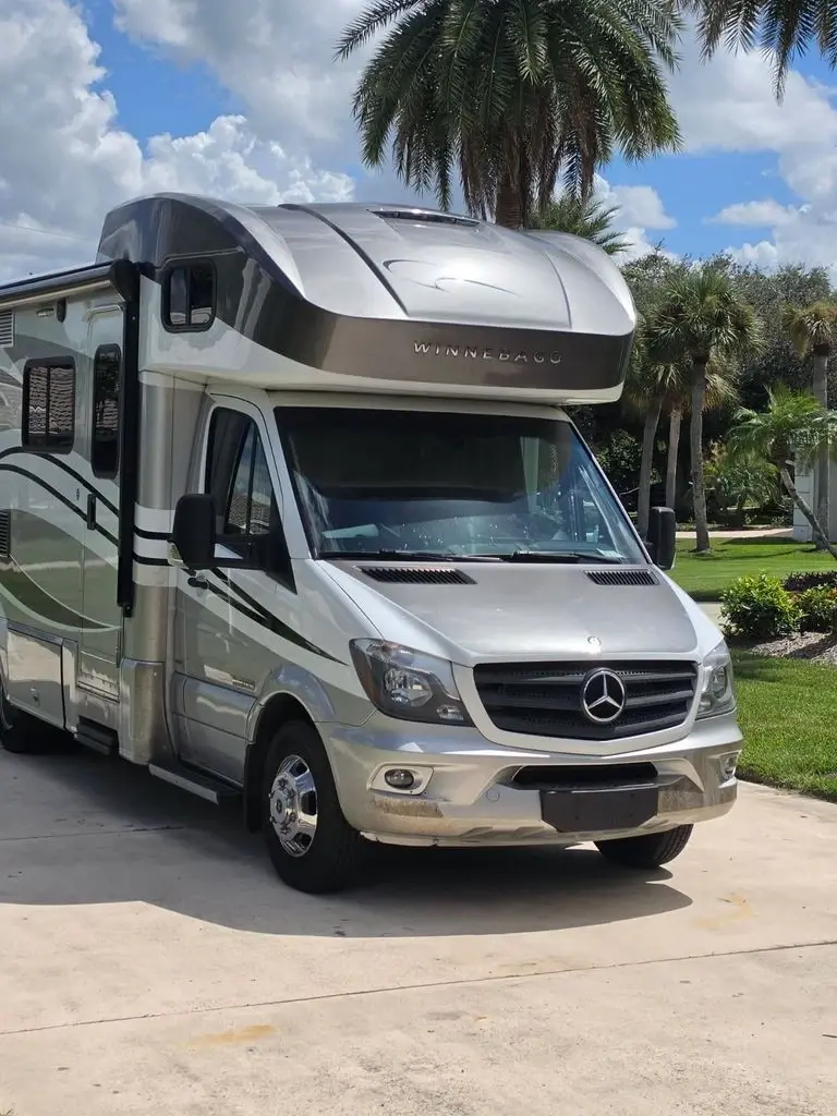 2016 Winnebago View 24V 25' Class C Motorhome 186140