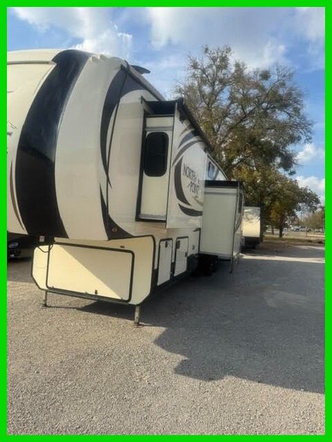 2017 Jayco North Point 377RLBH Fifth Wheel Stock Number 89899062 42ft Slps 8