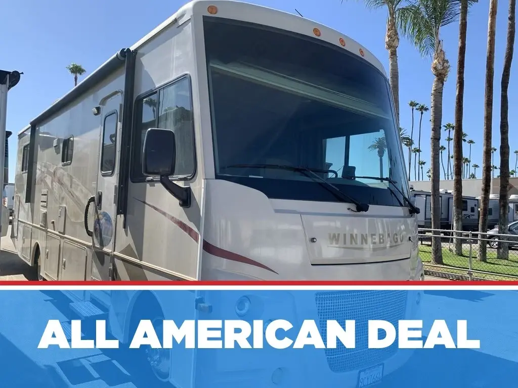 2017 Winnebago Sunstar 31KE