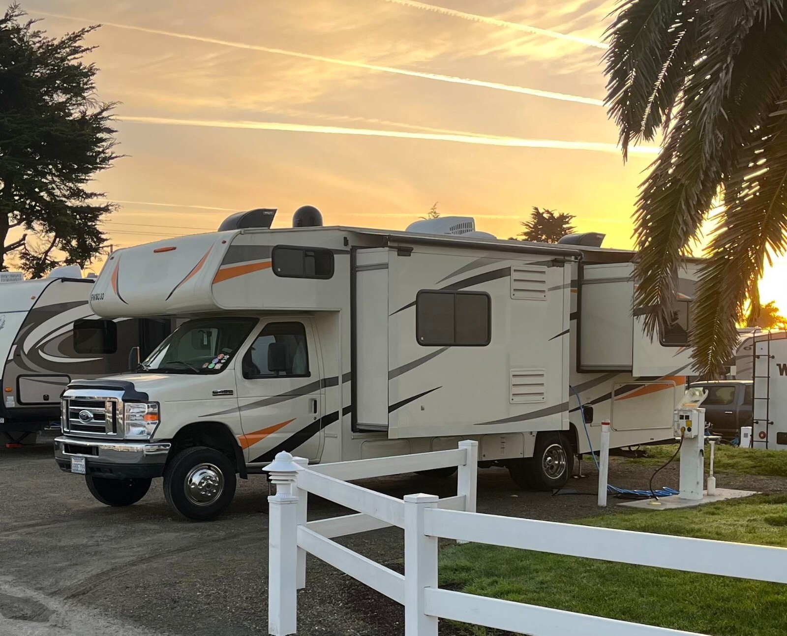 2018 Ford Coach Freelander 26DS Mileage: 26,500 miles