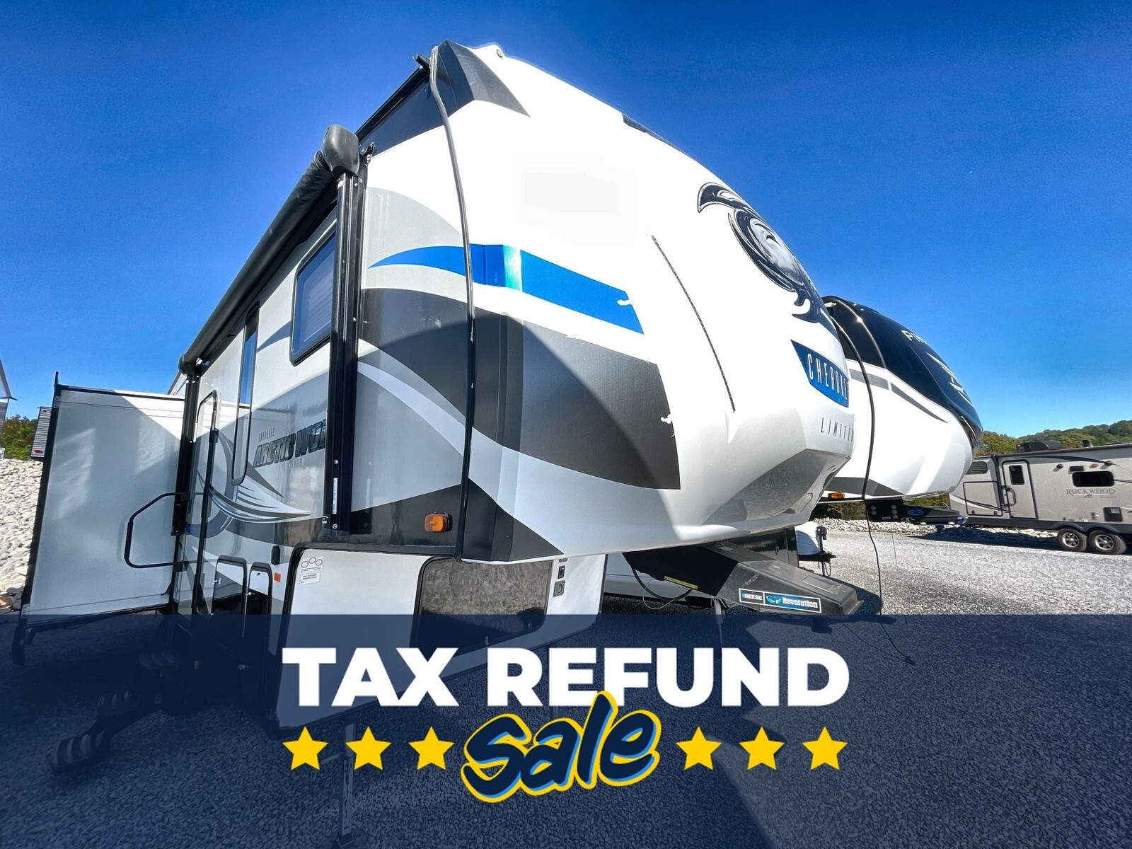 2018 Forest River Cherokee Arctic Wolf 285DRL4