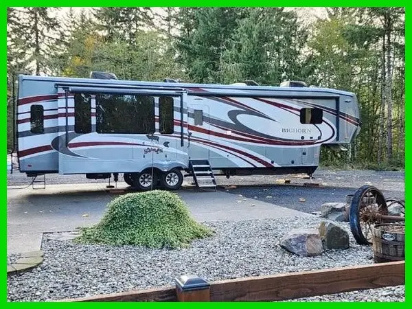 2018 Heartland Bighorn 3760EL Luxury Fifth Wheel