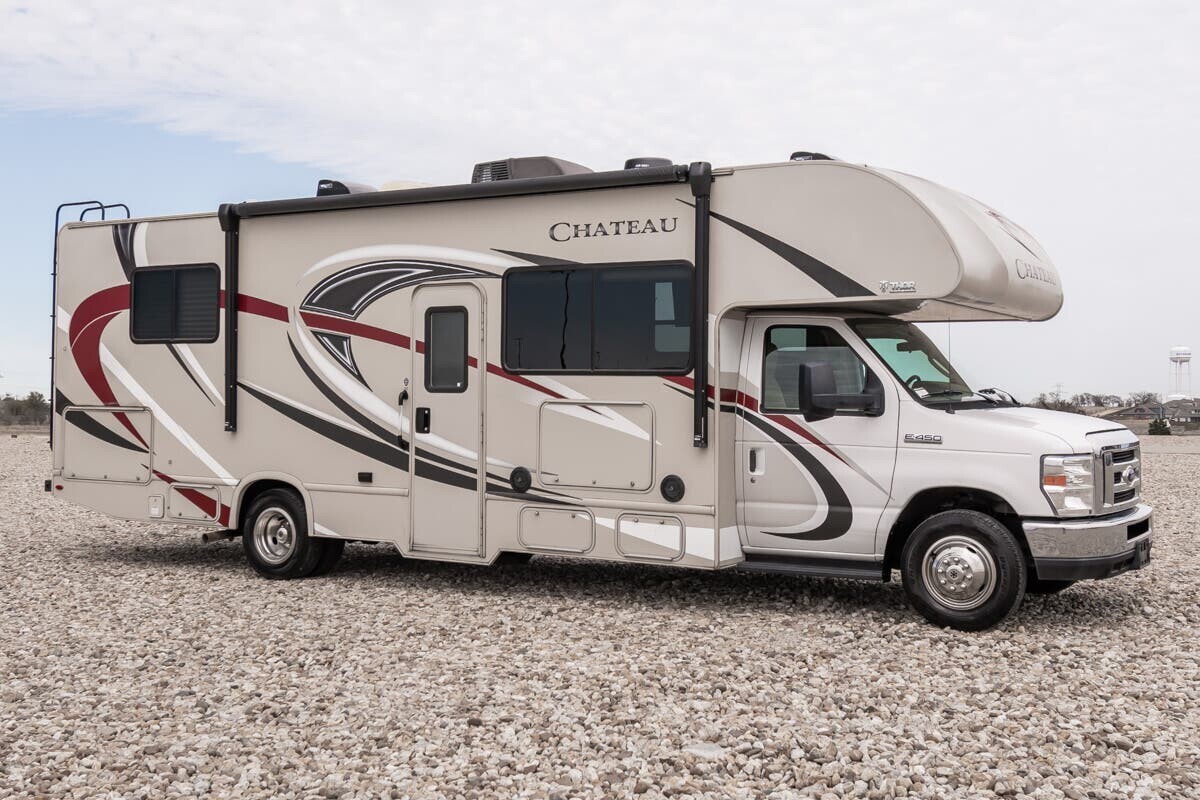 2018 Thor Motor Coach Chateau 28Z