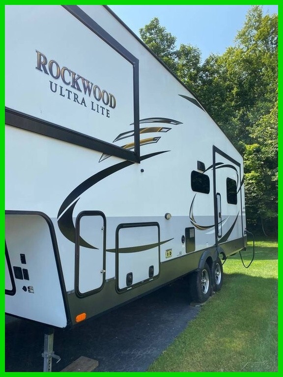 2019 Forest River Rockwood Ultra Lite FW 2650WS Fifth Wheel Stock #2222593