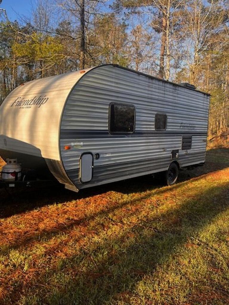 2019 Gulf Stream Friendship 189DD 19' Travel Trailer 182555