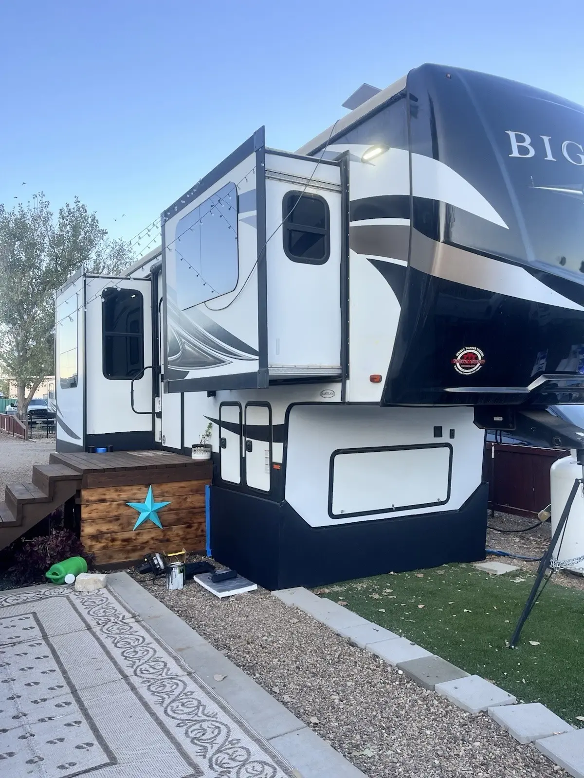 2019 Heartland Bighorn 3950FL Fifth Wheel RV