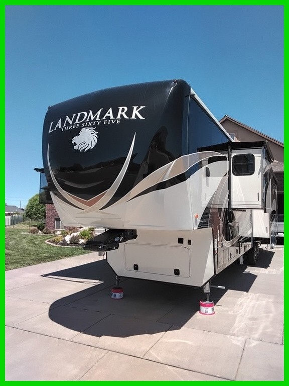 2019 Heartland Landmark 365 LM Newport Fifth Wheel