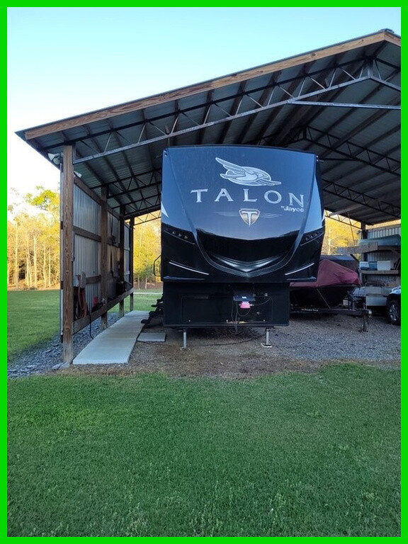 2019 Jayco Talon 393T Fifth Wheel Toy Hauler