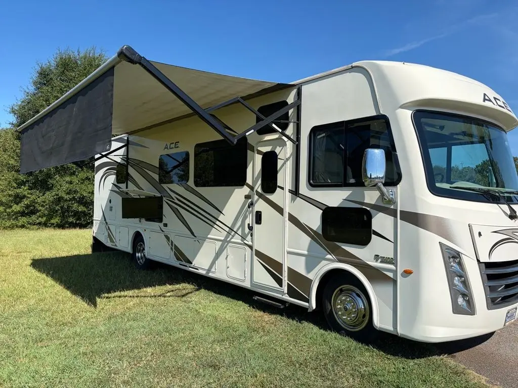 2019 Thor Motor Coach A.C.E. 33.1 34' Class A Motorhome 185940