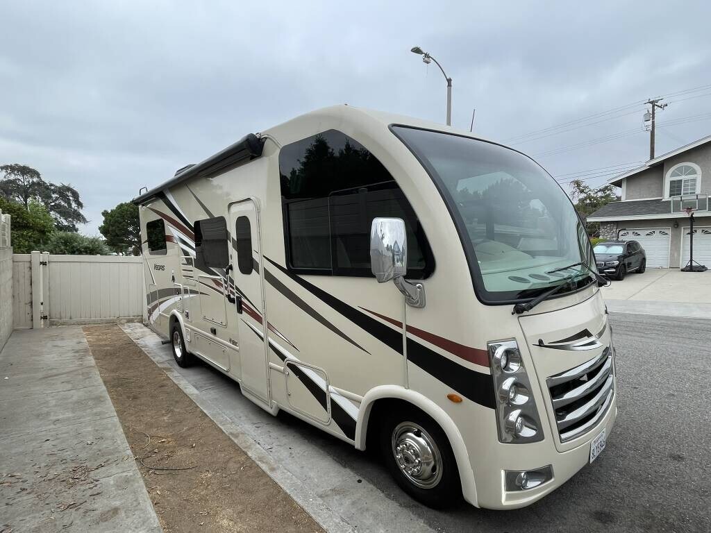 2019 Thor Motor Coach Vegas 24.1