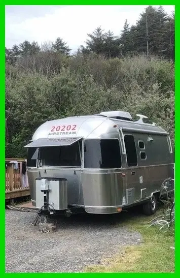 2020 Airstream Caravel 22FB Travel Trailer 21.92ft A/C Sleeps 4 Stock#89891422