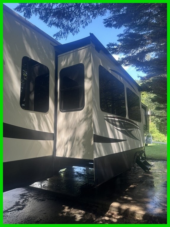 2020 Forest River Cedar Creek Hathaway Edition 38DBRK