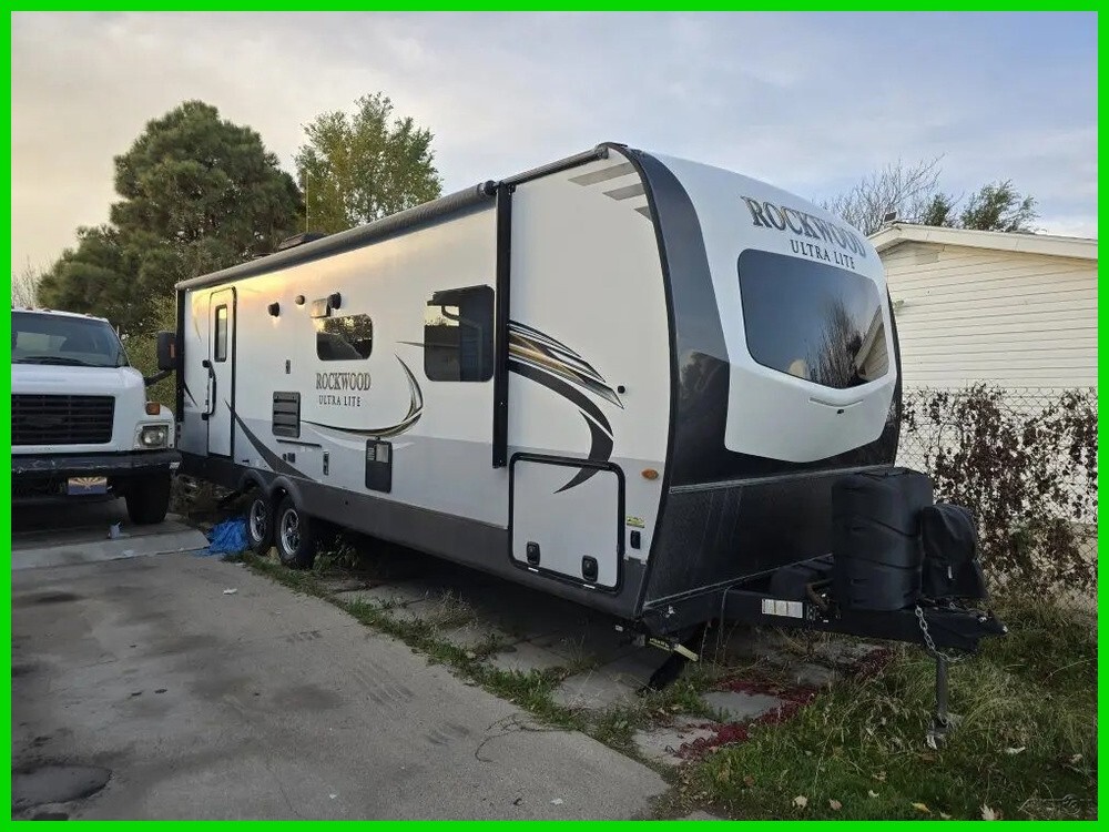 2020 Forest River Rockwood Ultra Lite 2606WS 28ft Travel Trailer Stock #6222924