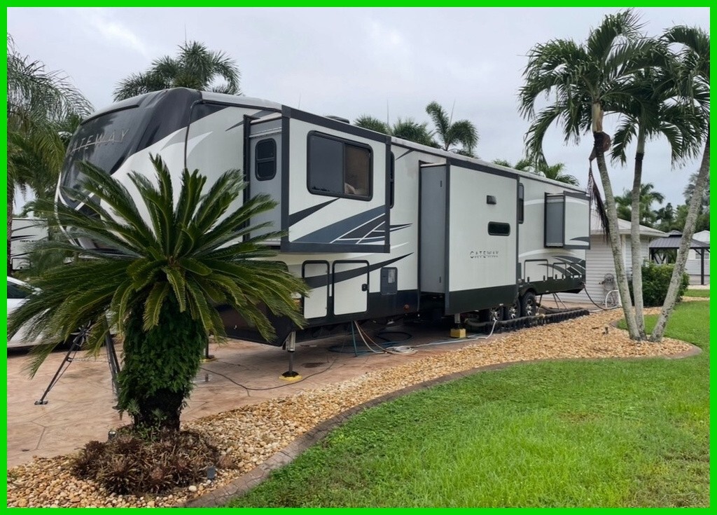 2020 Heartland Gateway 3905FLG 44ft Fifth Wheel/Toy Hauler Stock #594041