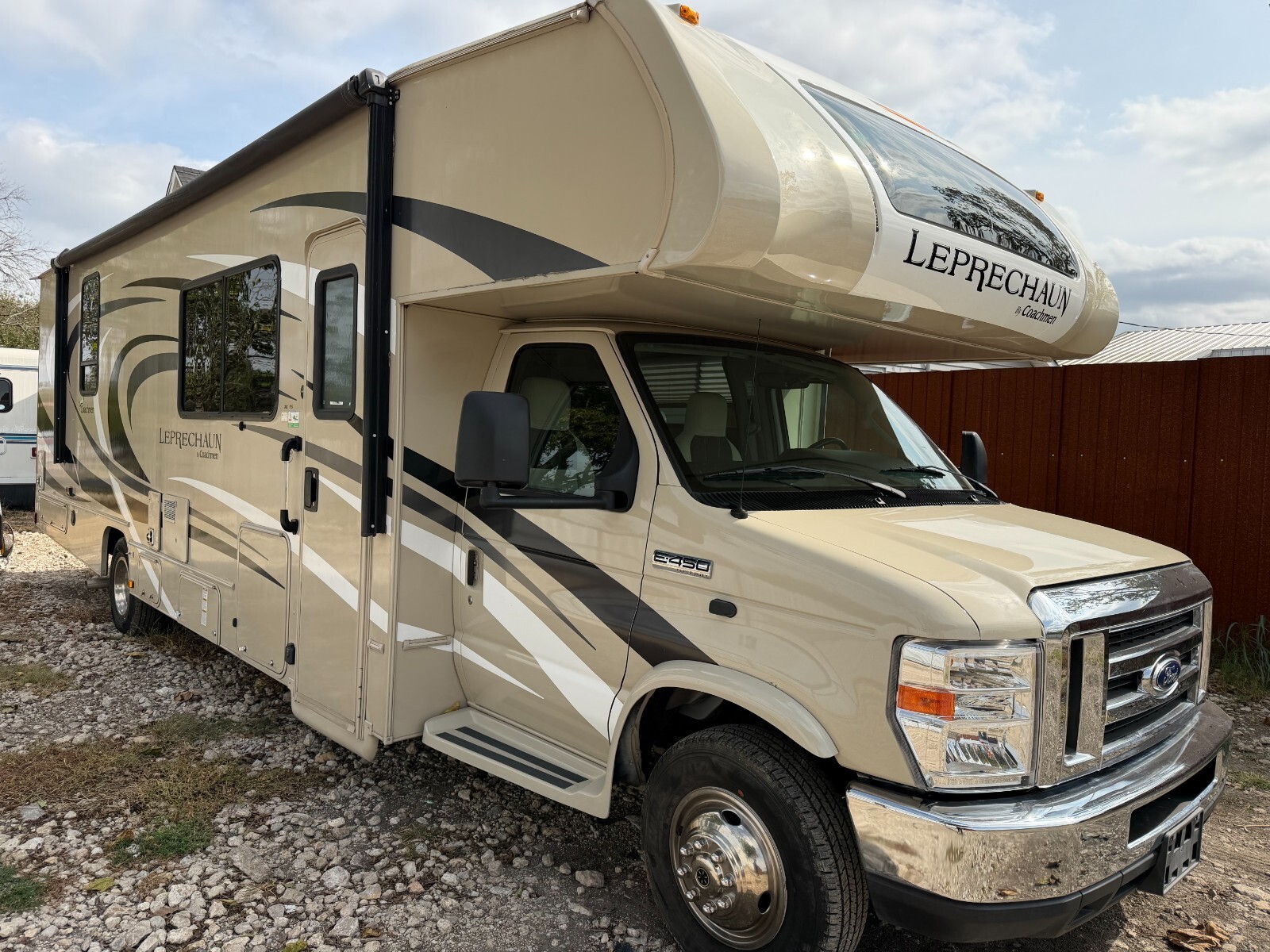 2021 Coachmen Leprechaun 311FS